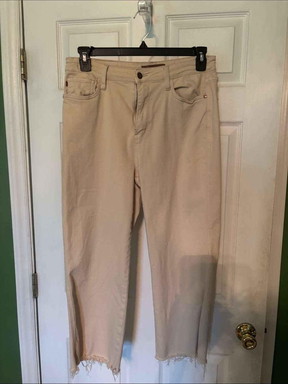 Judy Blue Cream Straight-Leg Jeans